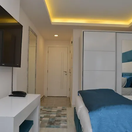 Otel Deep 3*