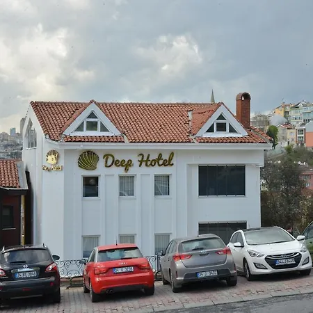 מלון Deep 3*